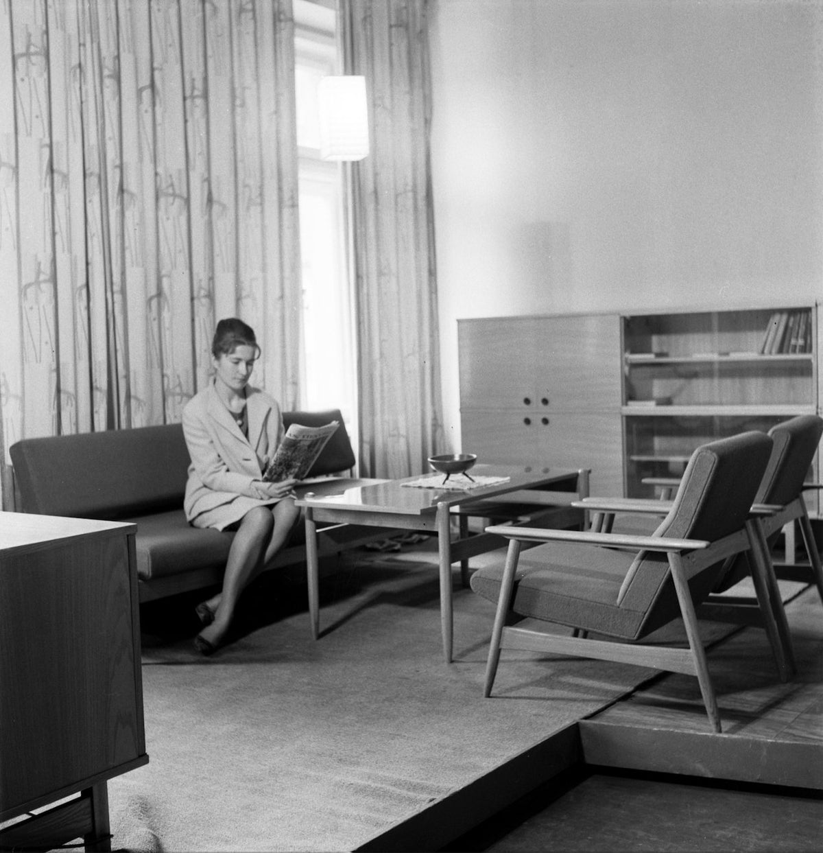 Azuolas Rocking Chair in Grey Fabric & Solid Natural Oak by V.E. Cukermaniene for VBK, 1970s