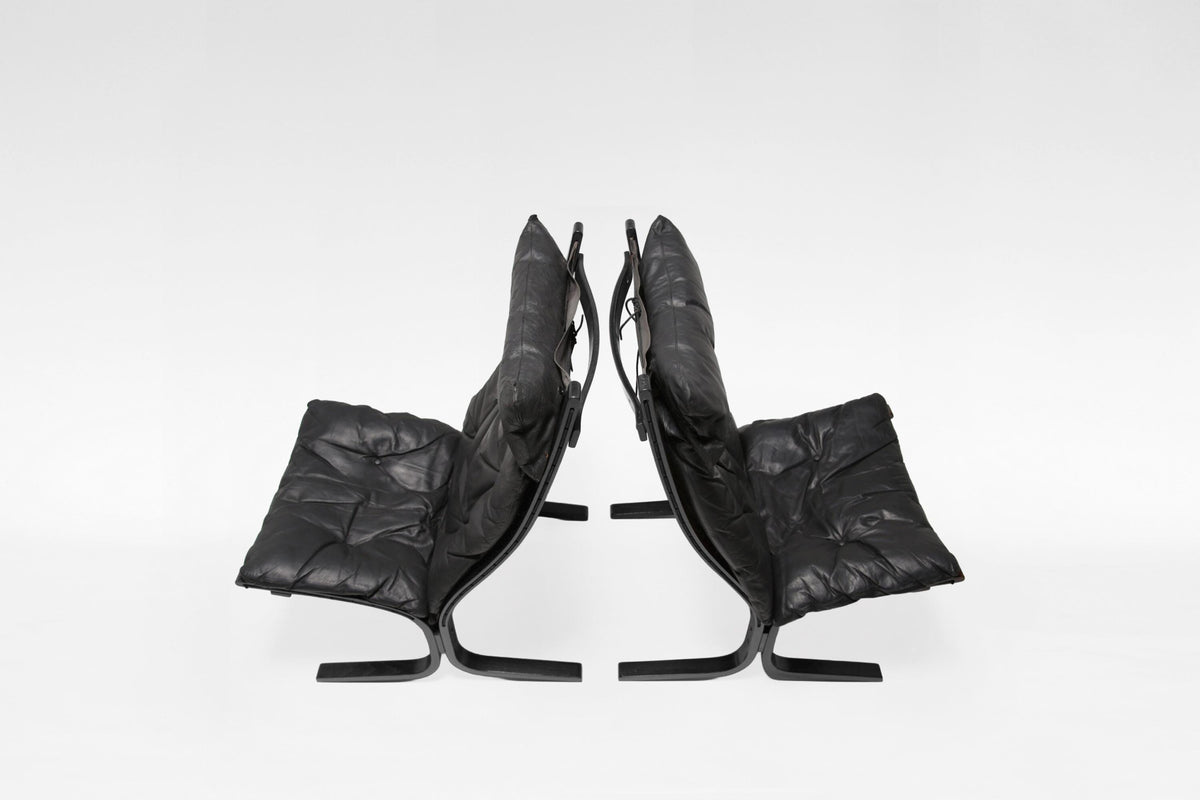 Siesta Lounge Chairs & Ottoman in  Black Leather & Plywood by Ingmar Relling for Westnofa, 1970s, Set of 3