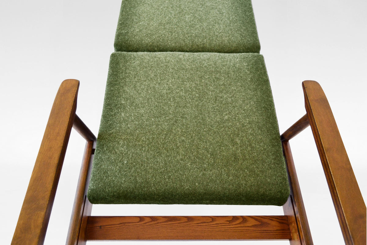 Azuolas Convertible Sleeping Armchair In Moss Green Felt & Oak by V.E. Cukermaniene for VBK, 1970s