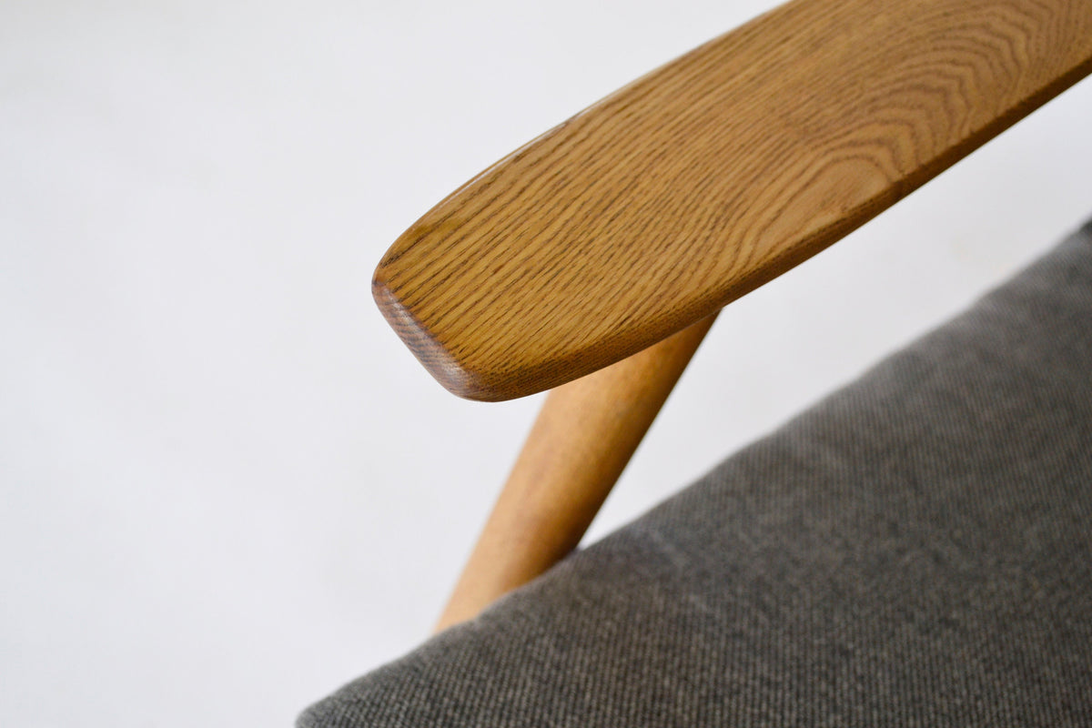 Azuolas Rocking Chair in Grey Fabric & Solid Natural Oak by V.E. Cukermaniene for VBK, 1970s