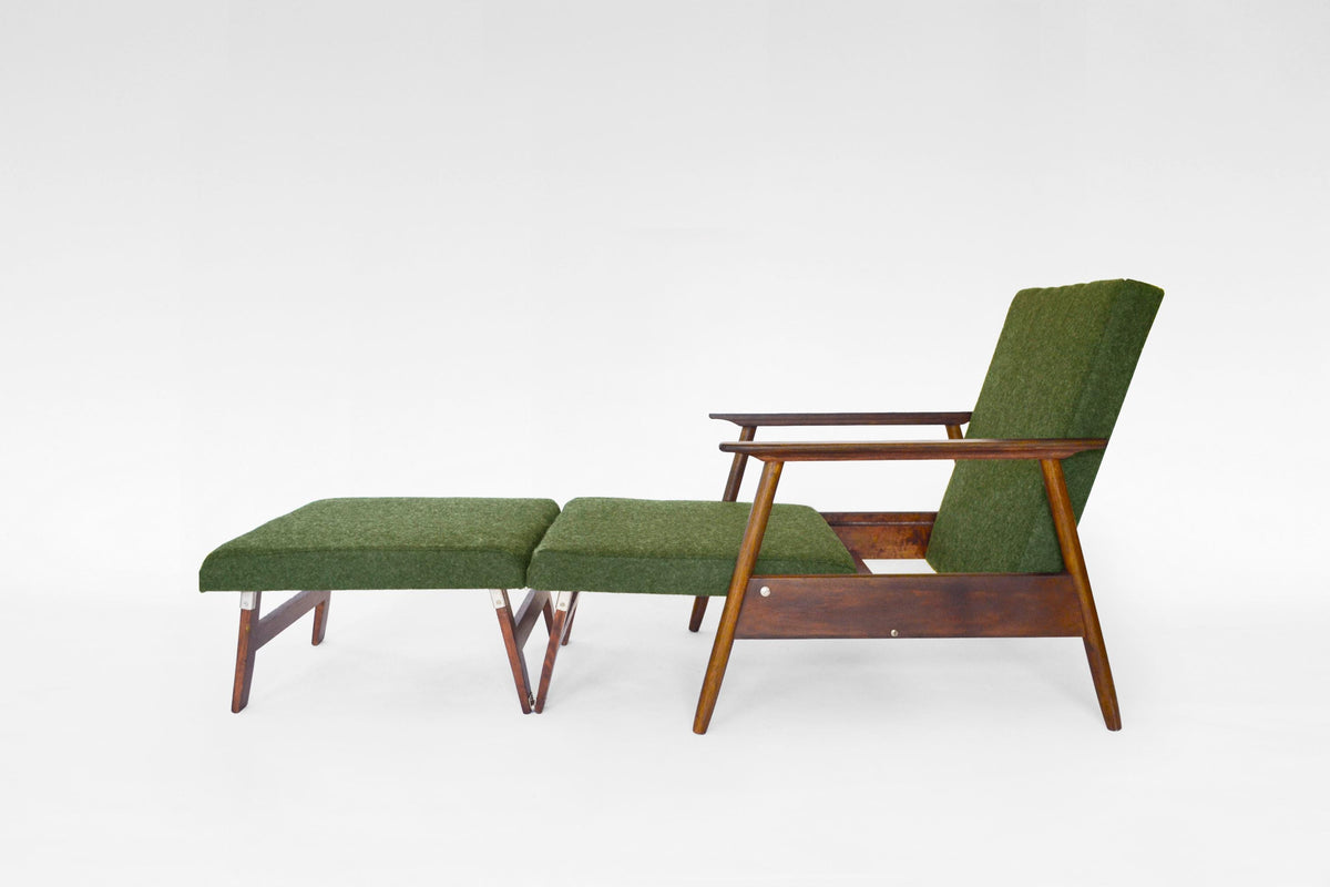 Azuolas Convertible Sleeping Armchair In Moss Green Felt & Oak by V.E. Cukermaniene for VBK, 1970s