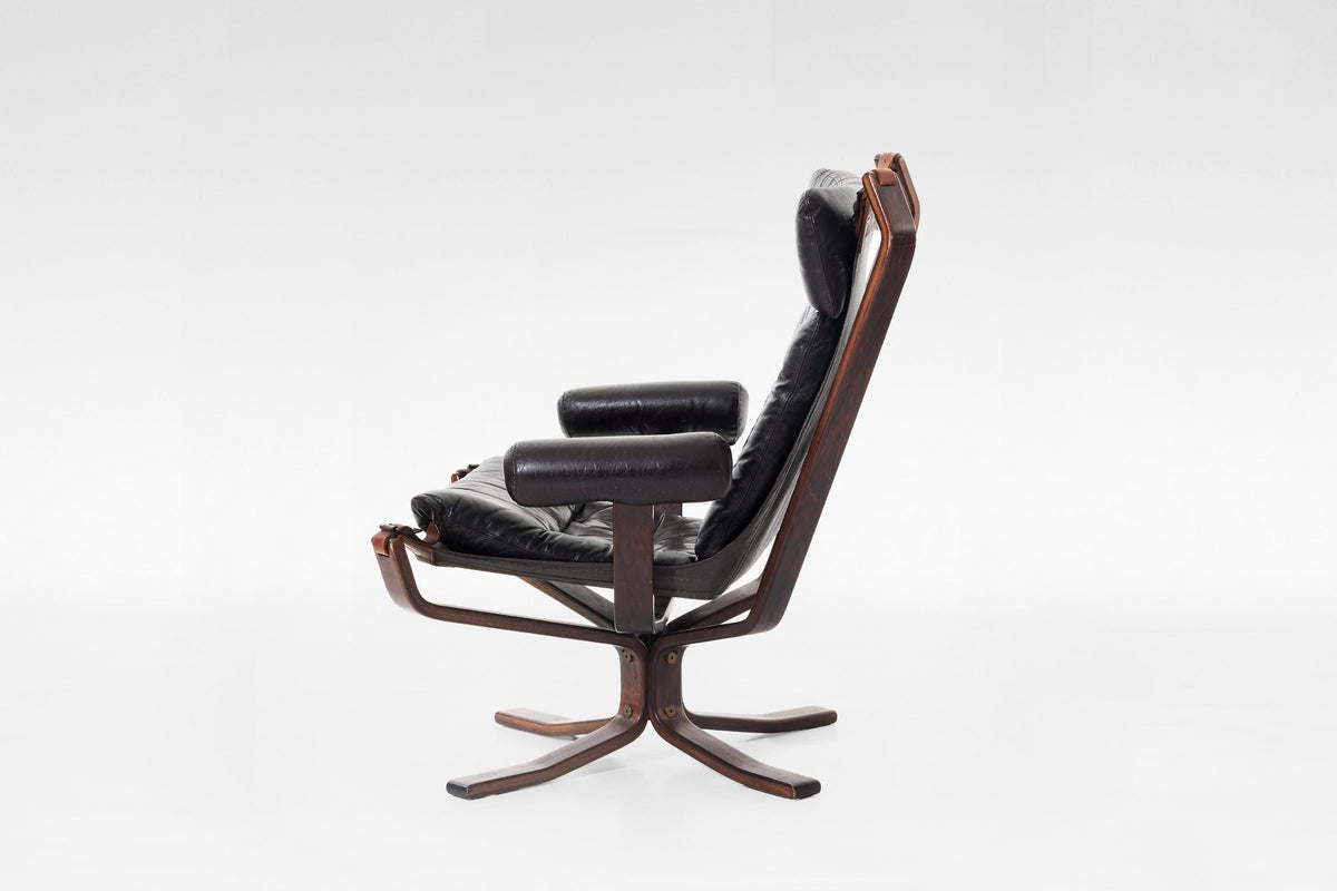 Superstar Lounge Chair in Black Leather & Bent Plywood by Sigurd Ressell for Trygg Møbler, 1970s