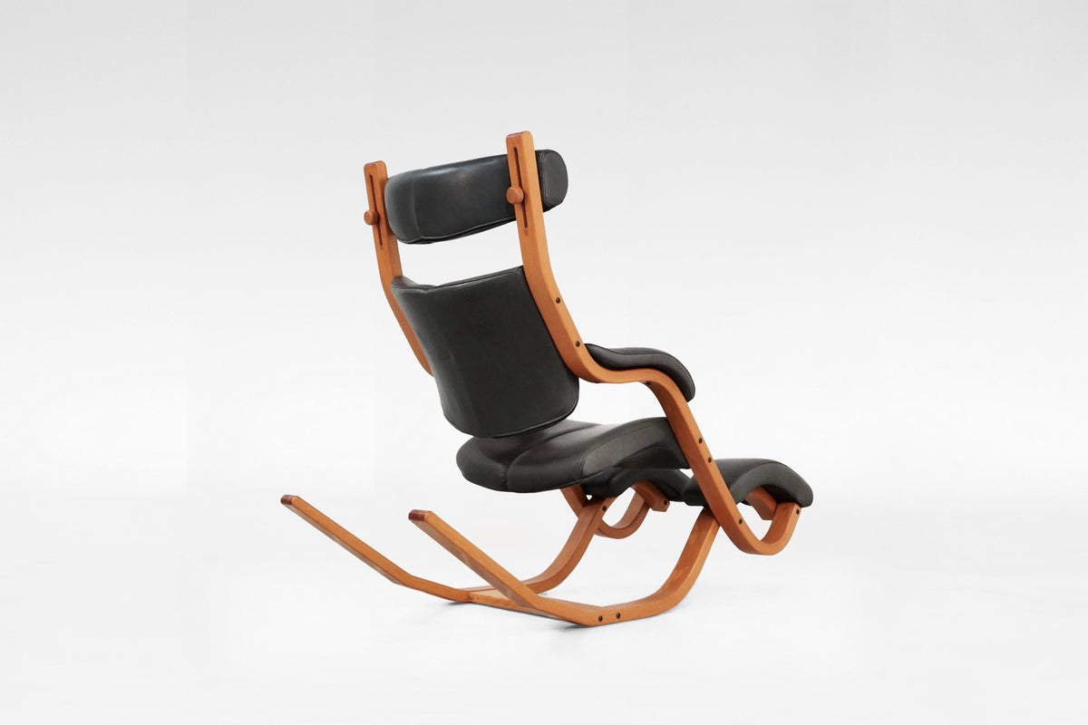 Gravity Balans Lounge Chair in Black Leather & Honey Plywood by Peter Opsvik for Varier, 1990s