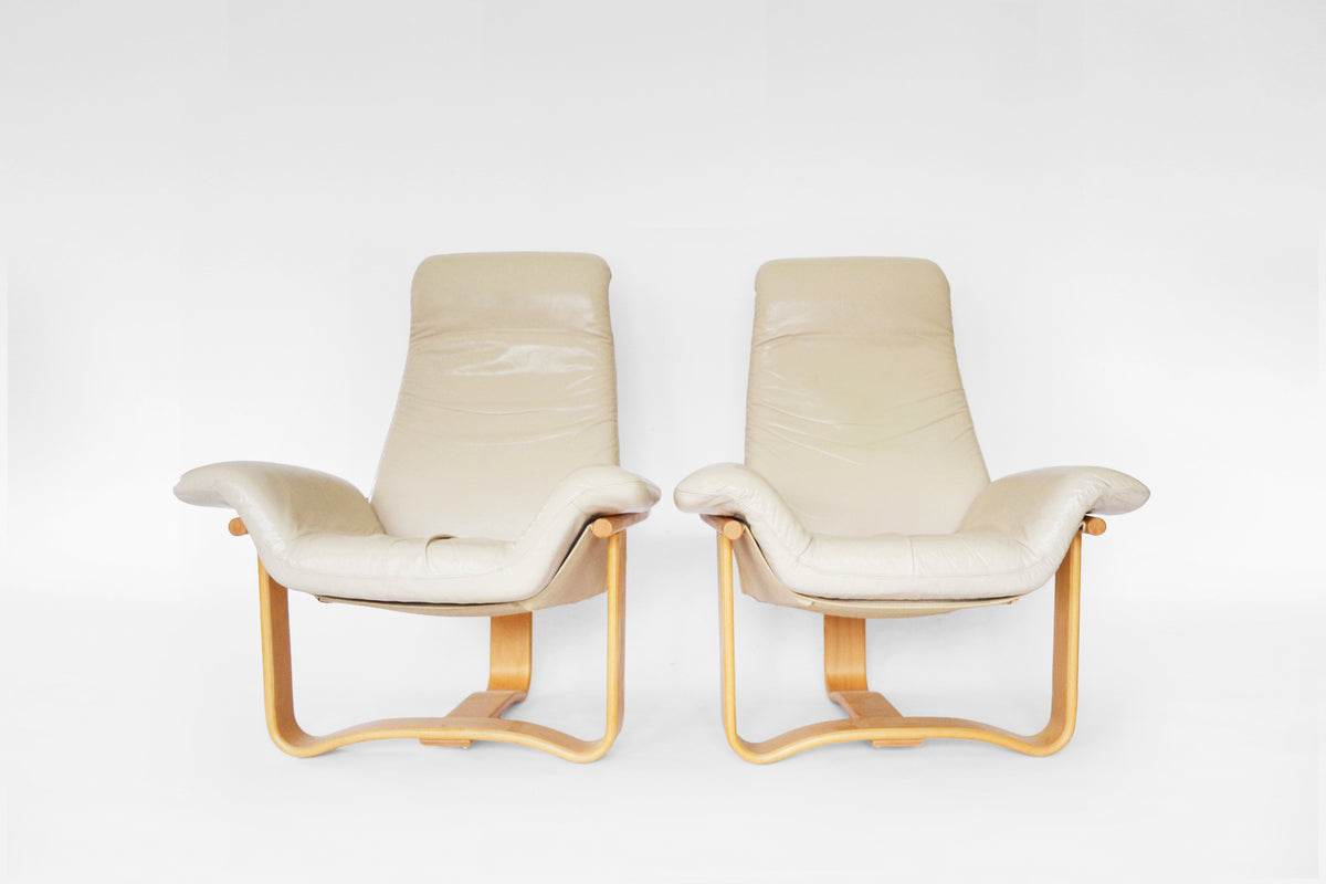 Manta Lounge Chairs in Beige Leather & Bent Plywood by Ingmar Relling for Westnofa, 1970s, Set of 2