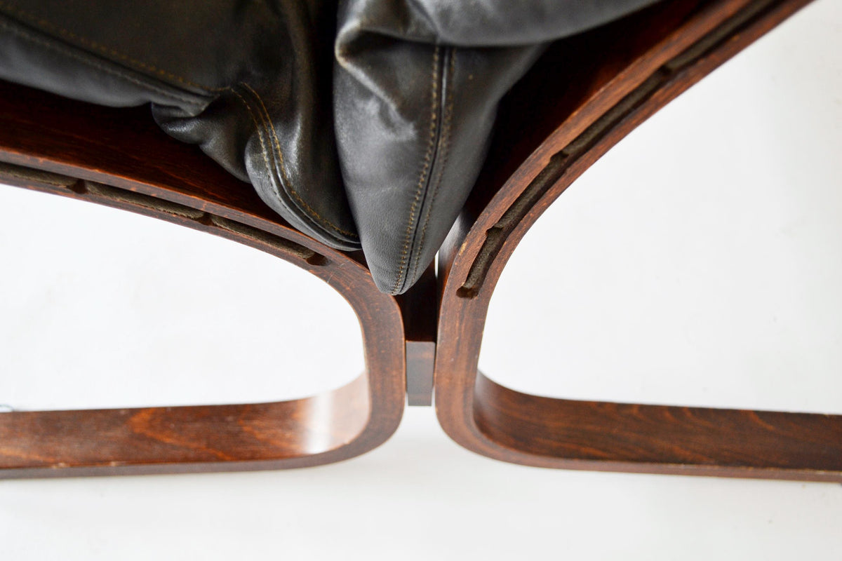 Siesta Lounge Chair in Black Leather & Bent Plywood by Ingmar Relling for Westnofa, 1970s