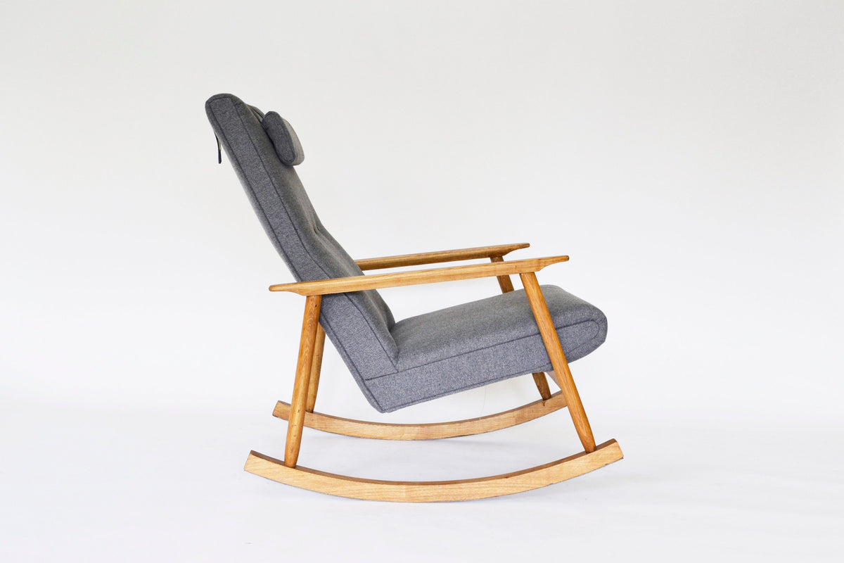 Azuolas Rocking Chair in Grey Fabric & Solid Natural Oak by V.E. Cukermaniene for VBK, 1970s