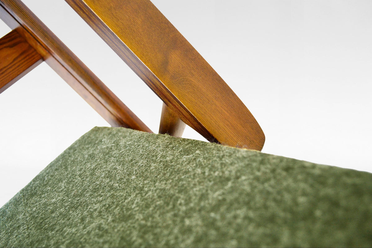 Azuolas Convertible Sleeping Armchair In Moss Green Felt & Oak by V.E. Cukermaniene for VBK, 1970s