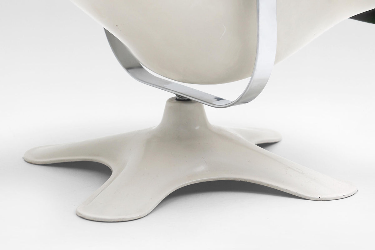 Karuselli Lounge Chair in Black Leather & White Fiberglass by Yrjö Kukkapuro for Avarte, 1960s