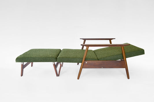Azuolas Convertible Sleeping Armchair In Moss Green Felt & Oak by V.E. Cukermaniene for VBK, 1970s