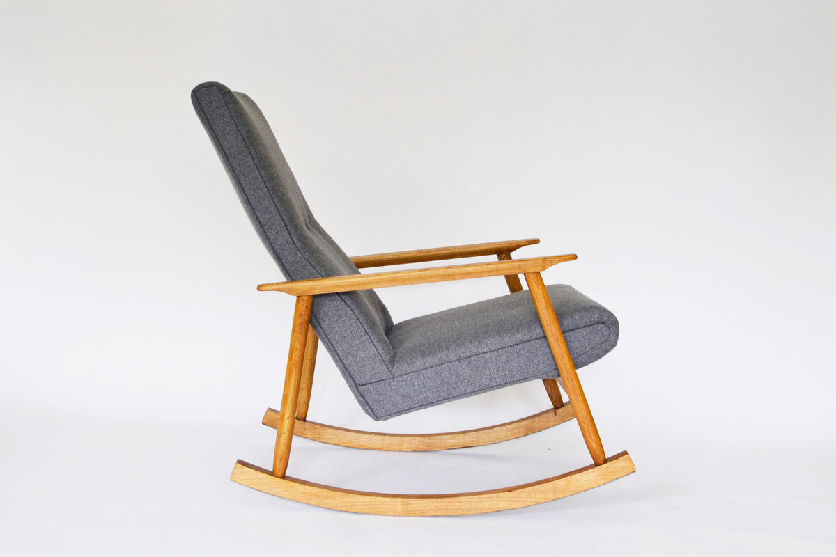Azuolas Rocking Chair in Grey Fabric & Solid Natural Oak by V.E. Cukermaniene for VBK, 1970s