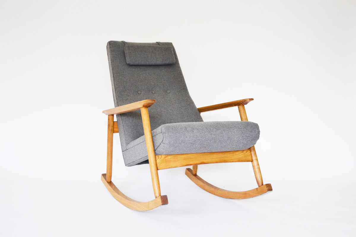 Azuolas Rocking Chair in Grey Fabric & Solid Natural Oak by V.E. Cukermaniene for VBK, 1970s
