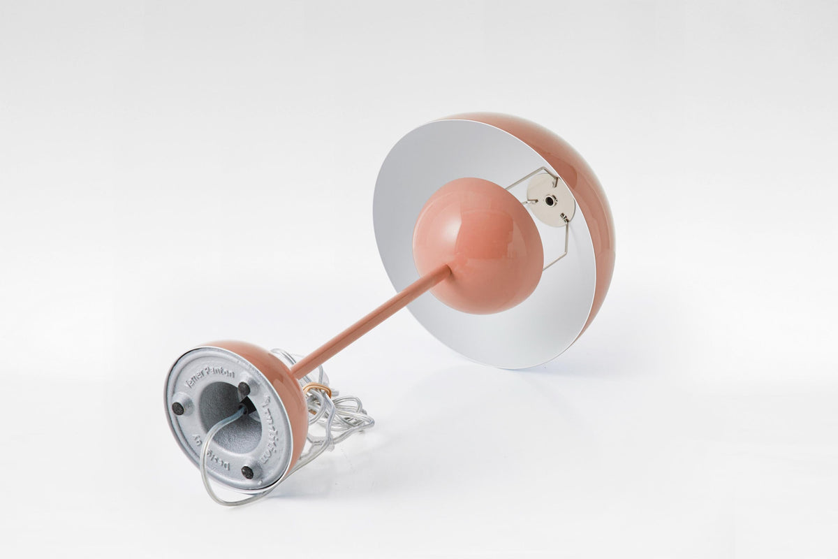 Flowerpot VP3 Table Lamp in Pink Lacquered Metal by Verner Panton for &Tradition, 1960s